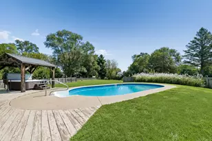 10831 Miller Ln, Machesney Park, IL 61115 - Photo 15