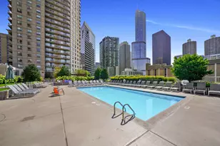 545 N Dearborn St, Chicago, IL 60654 - Photo 25