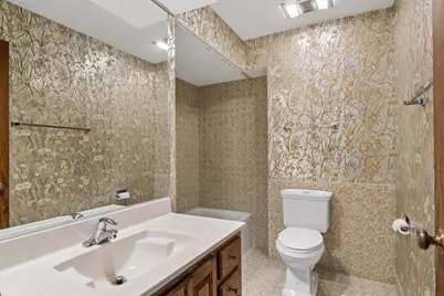 125 Boardwalk Place #201, Park Ridge, IL 60068 - Photo 17