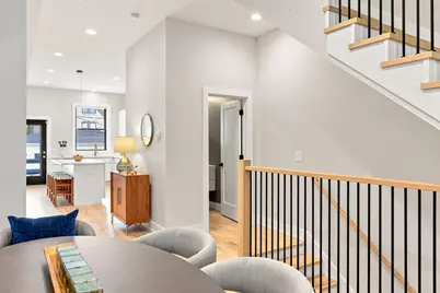 435 E 46th Place, Chicago, IL 60653 - Photo 5