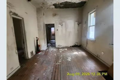 8127 S Burnham Avenue, Chicago, IL 60617 - Photo 5