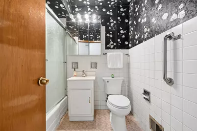 10042 Lamon Avenue, Skokie, IL 60077 - Photo 19