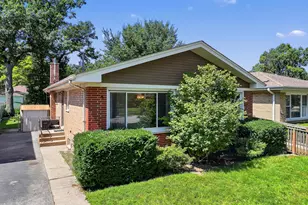 10042 Lamon Ave, Skokie, IL 60077 - Photo 1