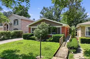 10042 Lamon Ave, Skokie, IL 60077 - Photo 5