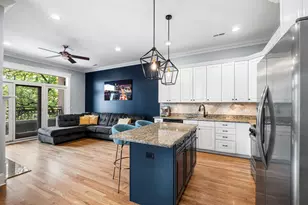 2358 N Damen Ave, Chicago, IL 60647 - Photo 5