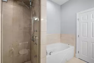2358 N Damen Ave, Chicago, IL 60647 - Photo 19