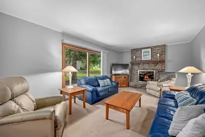 4402 Fox Creek Drive, Crystal Lake, IL 60012 - Photo 17