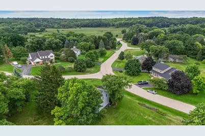 4402 Fox Creek Drive, Crystal Lake, IL 60012 - Photo 49