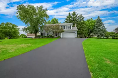 4402 Fox Creek Drive, Crystal Lake, IL 60012 - Photo 5