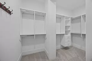 2541 N Wayne Ave, Chicago, IL 60614 - Photo 25