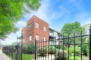 7533 N Damen Ave, Chicago, IL 60645 - Photo 3
