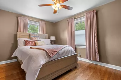 1501 Victoria Avenue, Rockford, IL 61102 - Photo 9