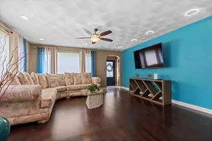 1501 Victoria Ave, Rockford, IL 61102 - Photo 5