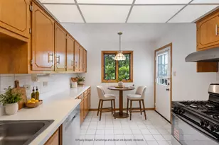 5646 W 103rd St, Oak Lawn, IL 60453 - Photo 7