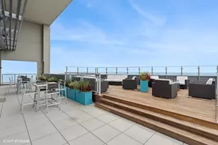 600 N Lake Shore Dr, Chicago, IL 60611 - Photo 27