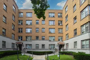 2606 W Balmoral Ave, Chicago, IL 60625 - Photo 1