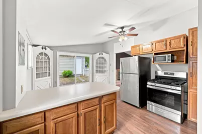 131 Oak Drive, Dekalb, IL 60115 - Photo 15