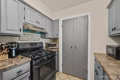 221 Uteg Street #C, Crystal Lake, IL 60014 - Photo 5