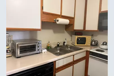 3130 W Monroe Street #202, Waukegan, IL 60085 - Photo 3