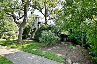 2147 N 78th Avenue, Elmwood Park, IL 60707 - Photo 3