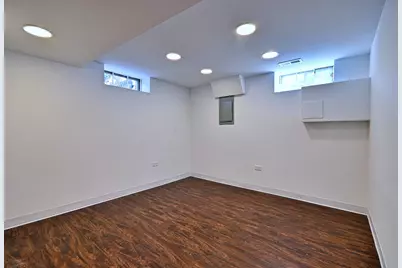 2147 N 78th Avenue, Elmwood Park, IL 60707 - Photo 31