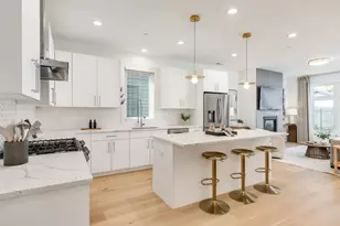 1118 Pitner Ave, Evanston, IL 60202 - Photo 9