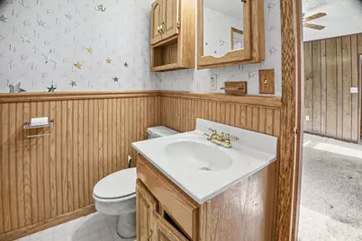 413 E Howard Street, Pontiac, IL 61764 - Photo 17