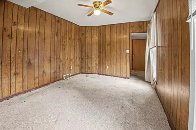 413 E Howard Street, Pontiac, IL 61764 - Photo 19