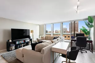 2800 N Lake Shore Dr, Chicago, IL 60657 - Photo 3
