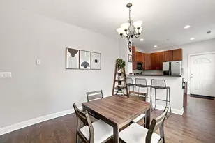 1429 W Birchwood Ave, Chicago, IL 60626 - Photo 11