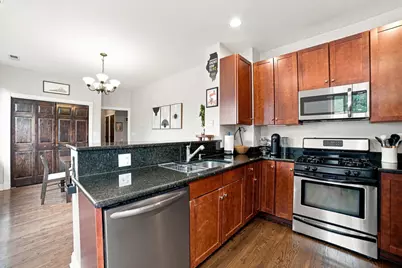 1429 W Birchwood Avenue #3W, Chicago, IL 60626 - Photo 13
