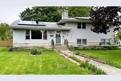 220 Beacon Drive, Belvidere, IL 61008 - Photo 1