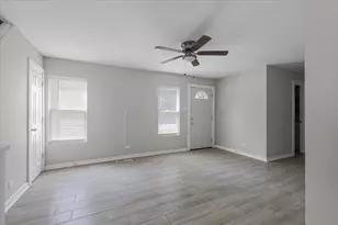 178 Nauvoo St, Park Forest, IL 60466 - Photo 7
