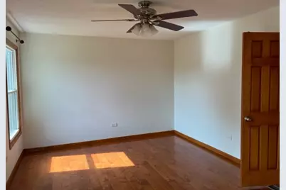 2135 Derby Court, Wheaton, IL 60189 - Photo 9