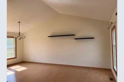 2135 Derby Court, Wheaton, IL 60189 - Photo 3