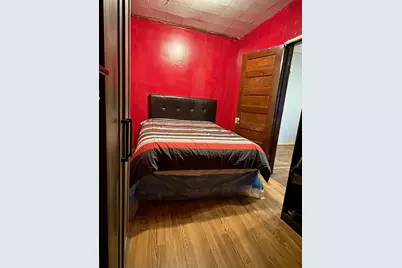 2933 N Lawndale Avenue, Chicago, IL 60618 - Photo 9