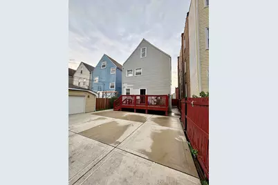 2933 N Lawndale Avenue, Chicago, IL 60618 - Photo 17