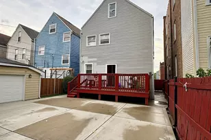 2933 N Lawndale Ave, Chicago, IL 60618 - Photo 17