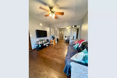 2933 N Lawndale Avenue, Chicago, IL 60618 - Photo 5