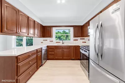 7056 Osage Road W, Long Grove, IL 60047 - Photo 9