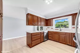 7056 Osage Road W, Long Grove, IL 60047 - Photo 5