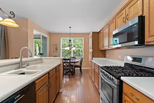 11936 Tuliptree Ln, Huntley, IL 60142 - Photo 7
