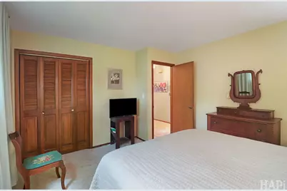 225 S Seymour Avenue, Mundelein, IL 60060 - Photo 15
