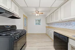 13616 Royal Ct, Crestwood, IL 60418 - Photo 7