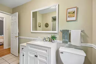 26W473 Parkway Dr, Winfield, IL 60190 - Photo 21