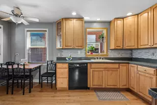2904 W Fargo Ave, Chicago, IL 60645 - Photo 7