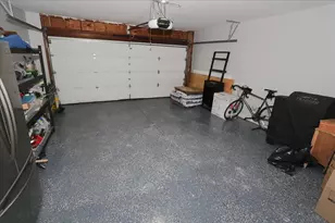 316 Ambleside Dr, Roselle, IL 60172 - Photo 27