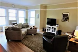 1319 W Early Ave, Chicago, IL 60660 - Photo 3