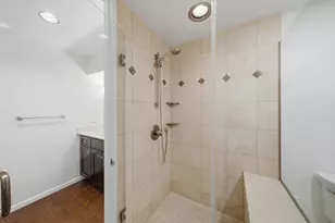680 N Lake Shore Dr, Chicago, IL 60611 - Photo 9