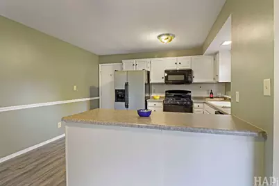 5014 W Greenbrier Drive, McHenry, IL 60050 - Photo 9